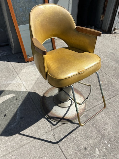 Sparkly retro salon chair