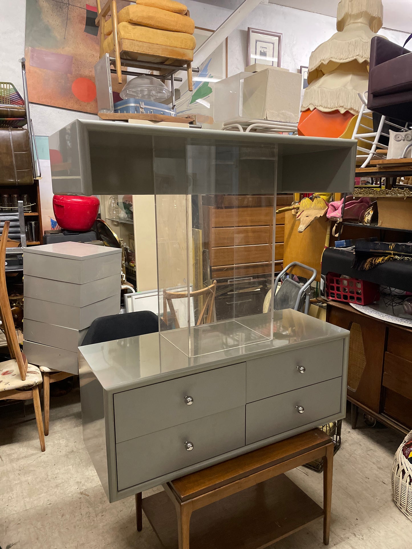 Postmodern Sage Green Lacquer Low-board with Hood Wall Unit Media Console