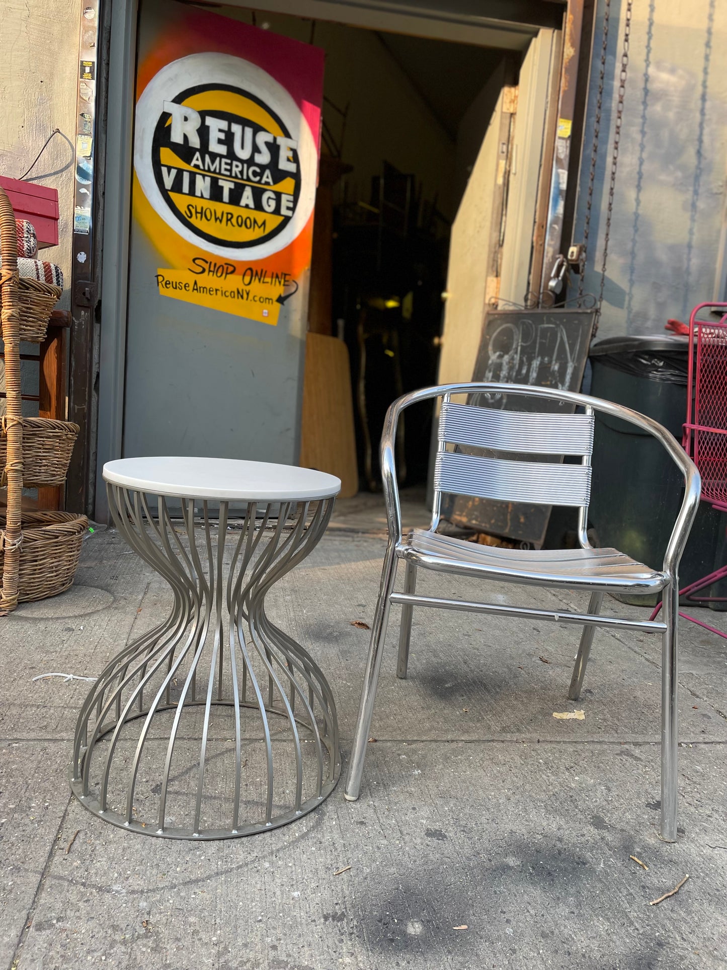 Round Metal Cage Hour Glass Side Table