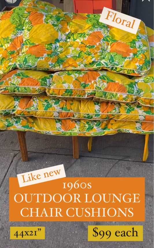 Outdoor Retro Floral Lounge Chair And Extra Cushions