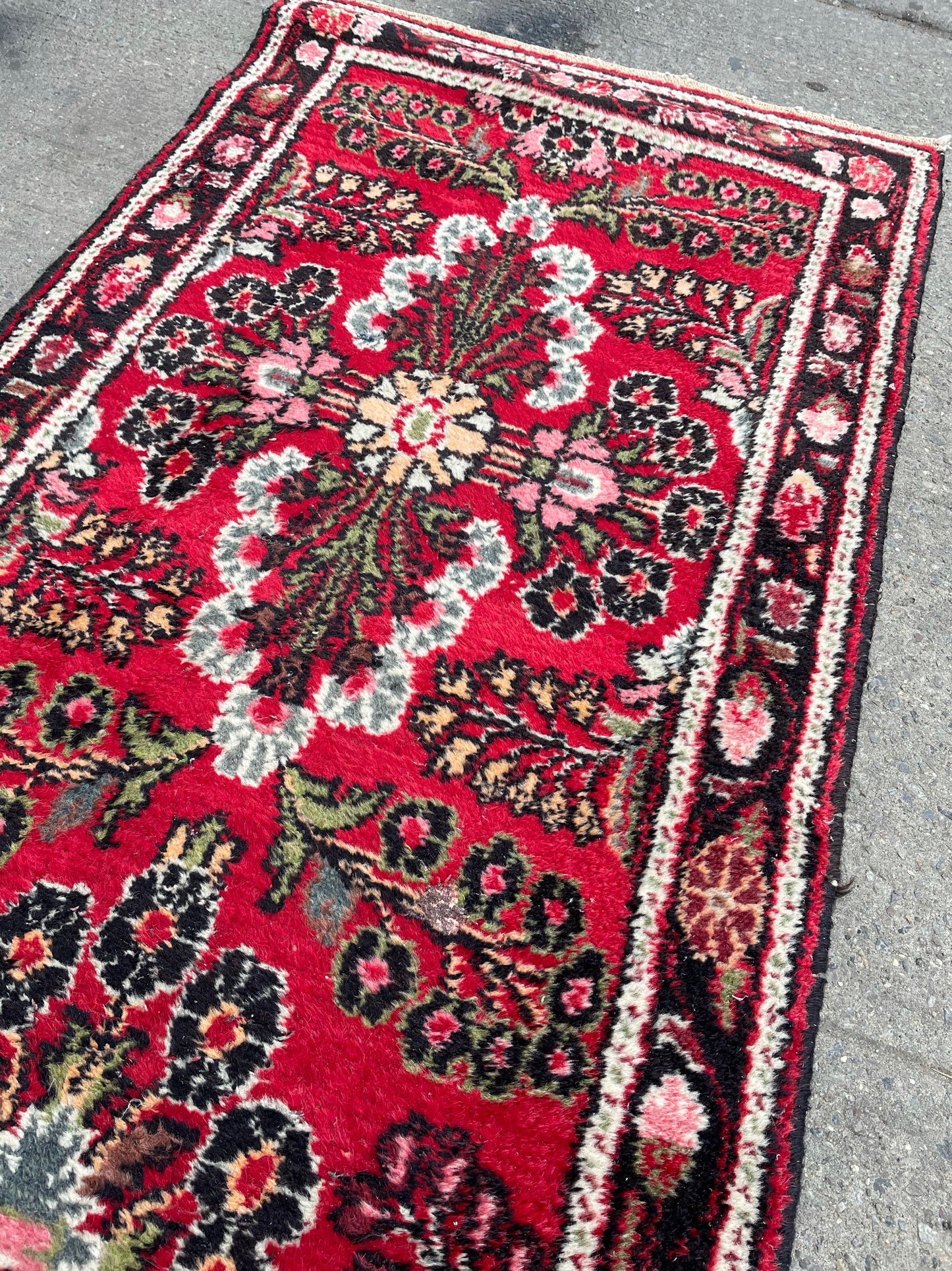 Red Runner Rug 3x10’