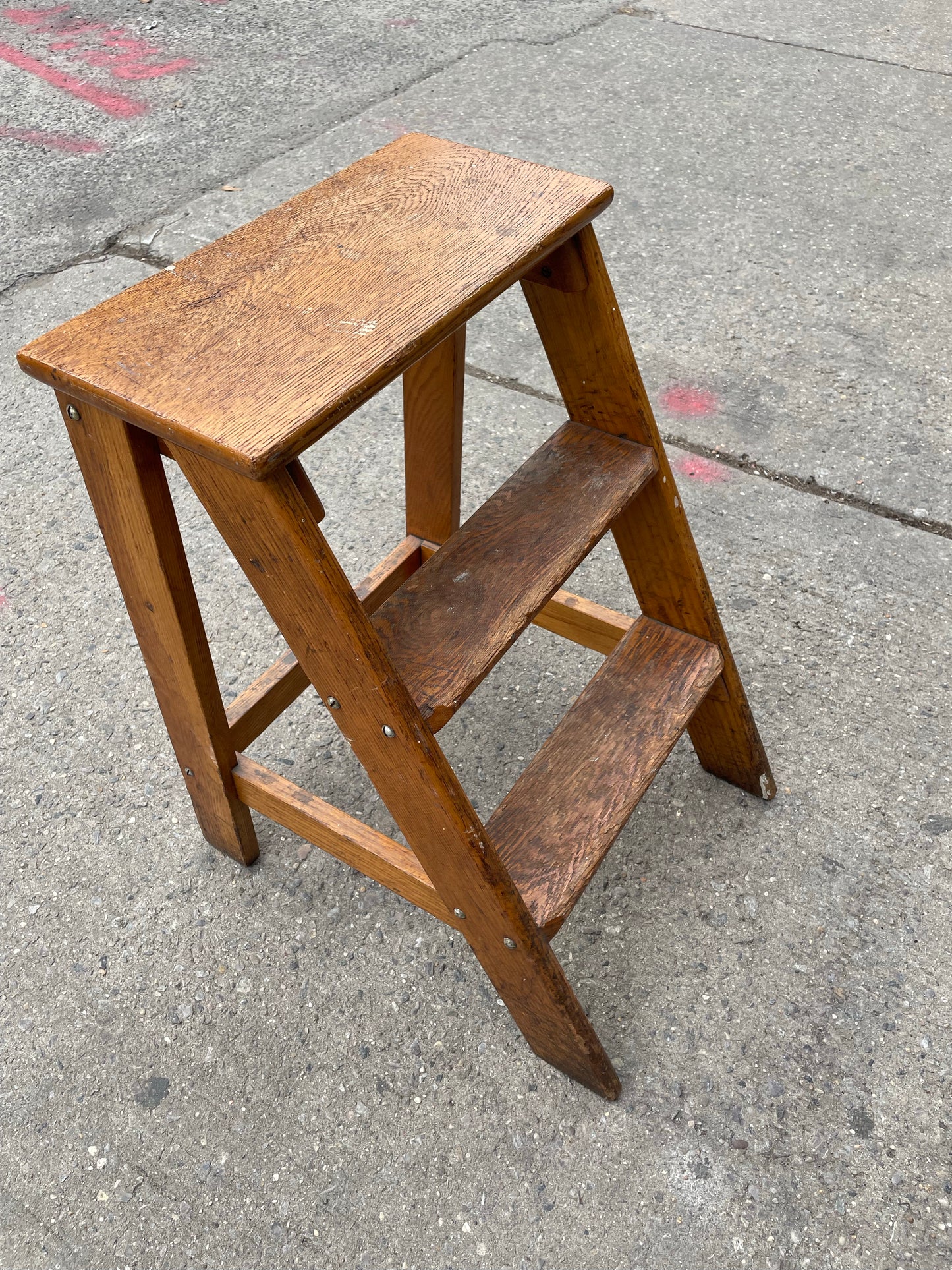 Putnam Library Step Ladder Stool