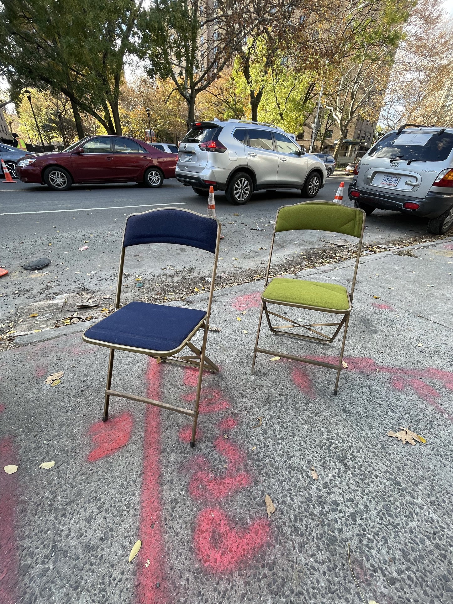 Set of 6 Brass Folding Chairs - Blue Indigo